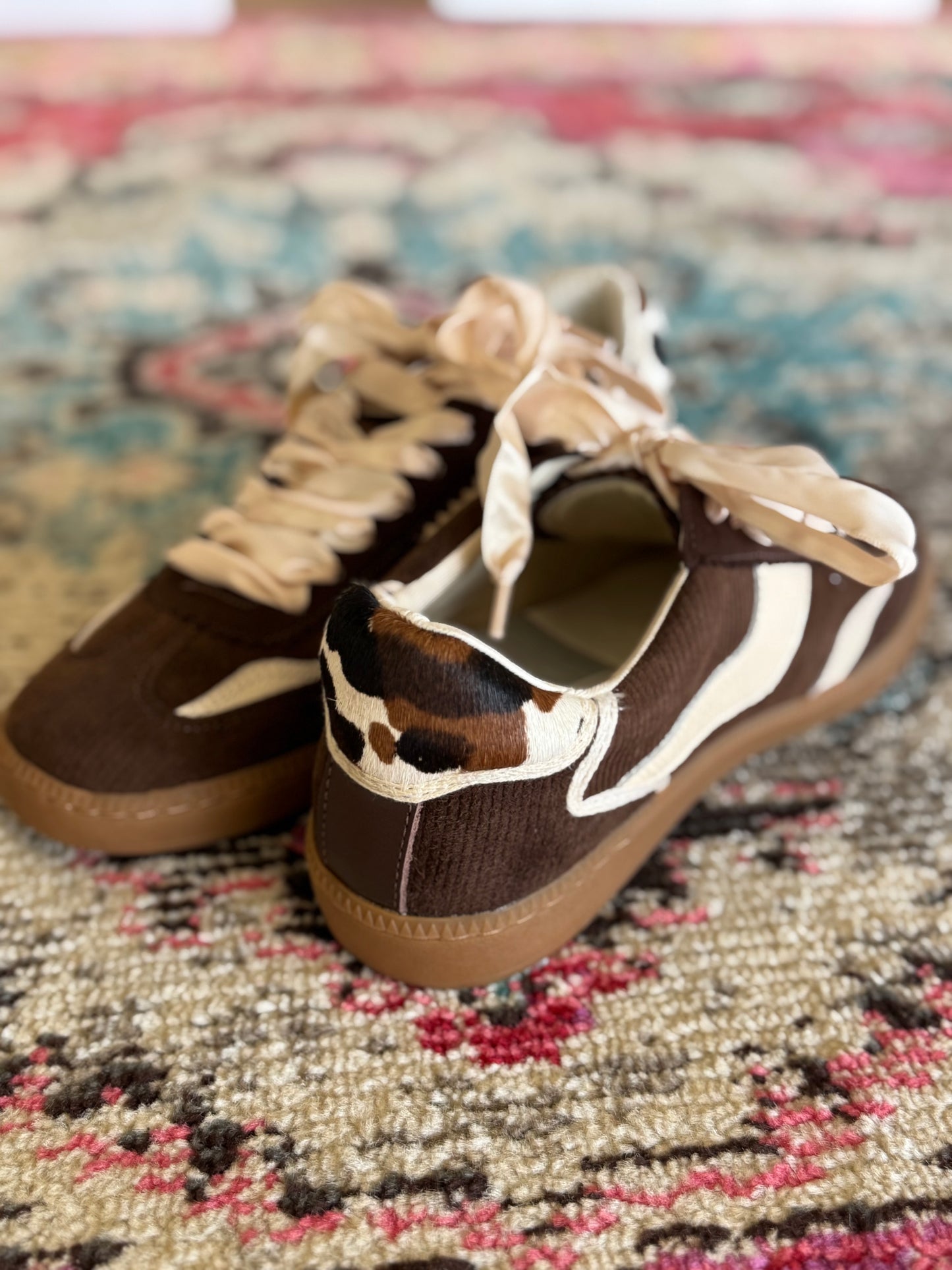 Notice-Chocolate Corduroy