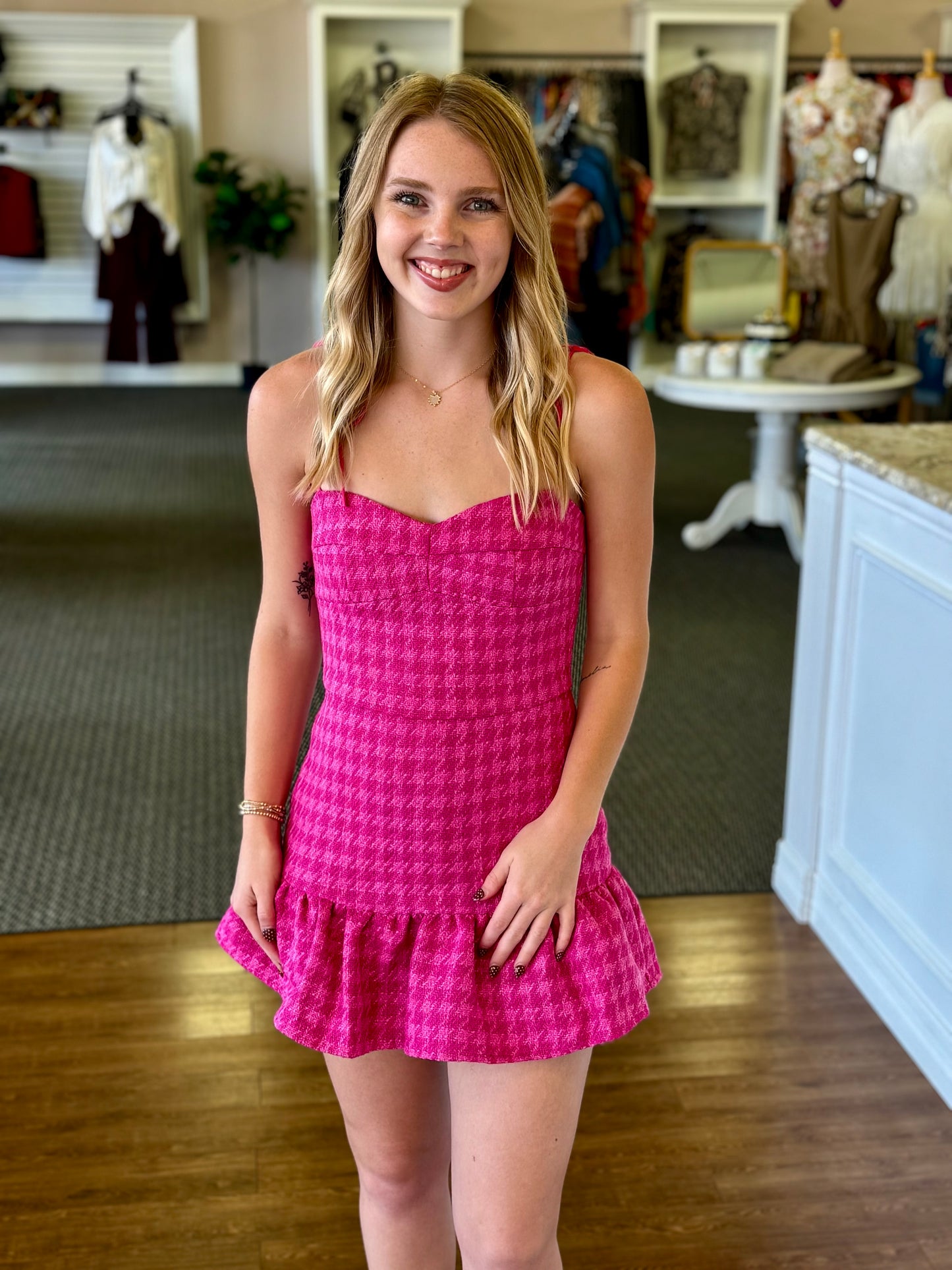 pink houndstooth dress Women's Pink Houndstooth Breathable Short-sleeve Dress