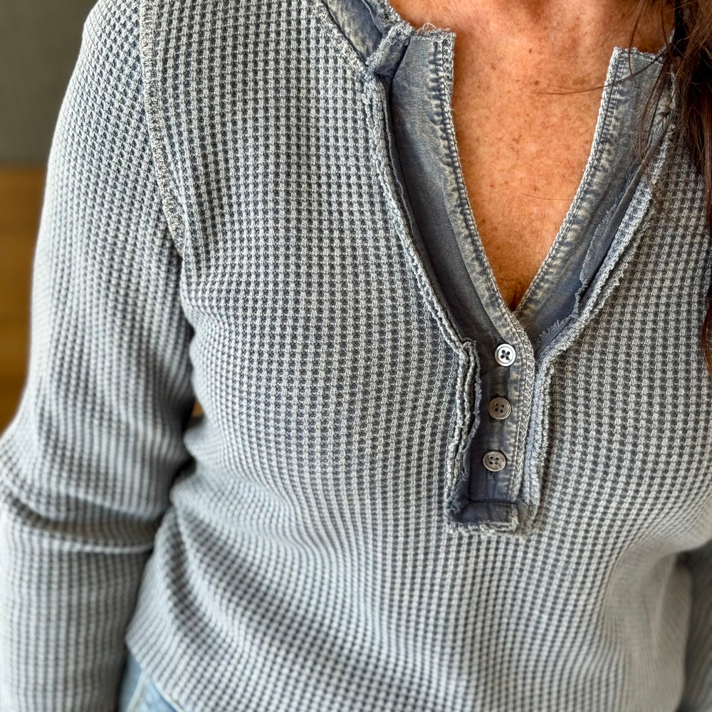 Luna Vintage Blue Top