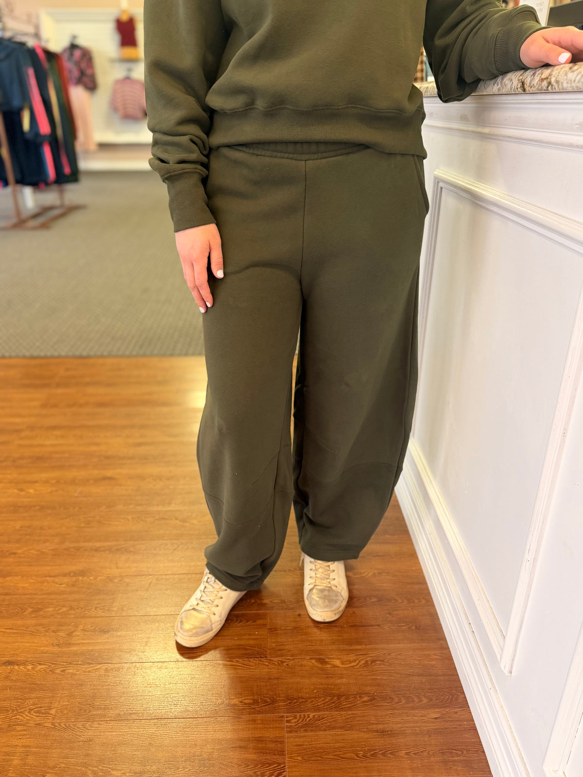 Maren Olive Barrel Sweatpants