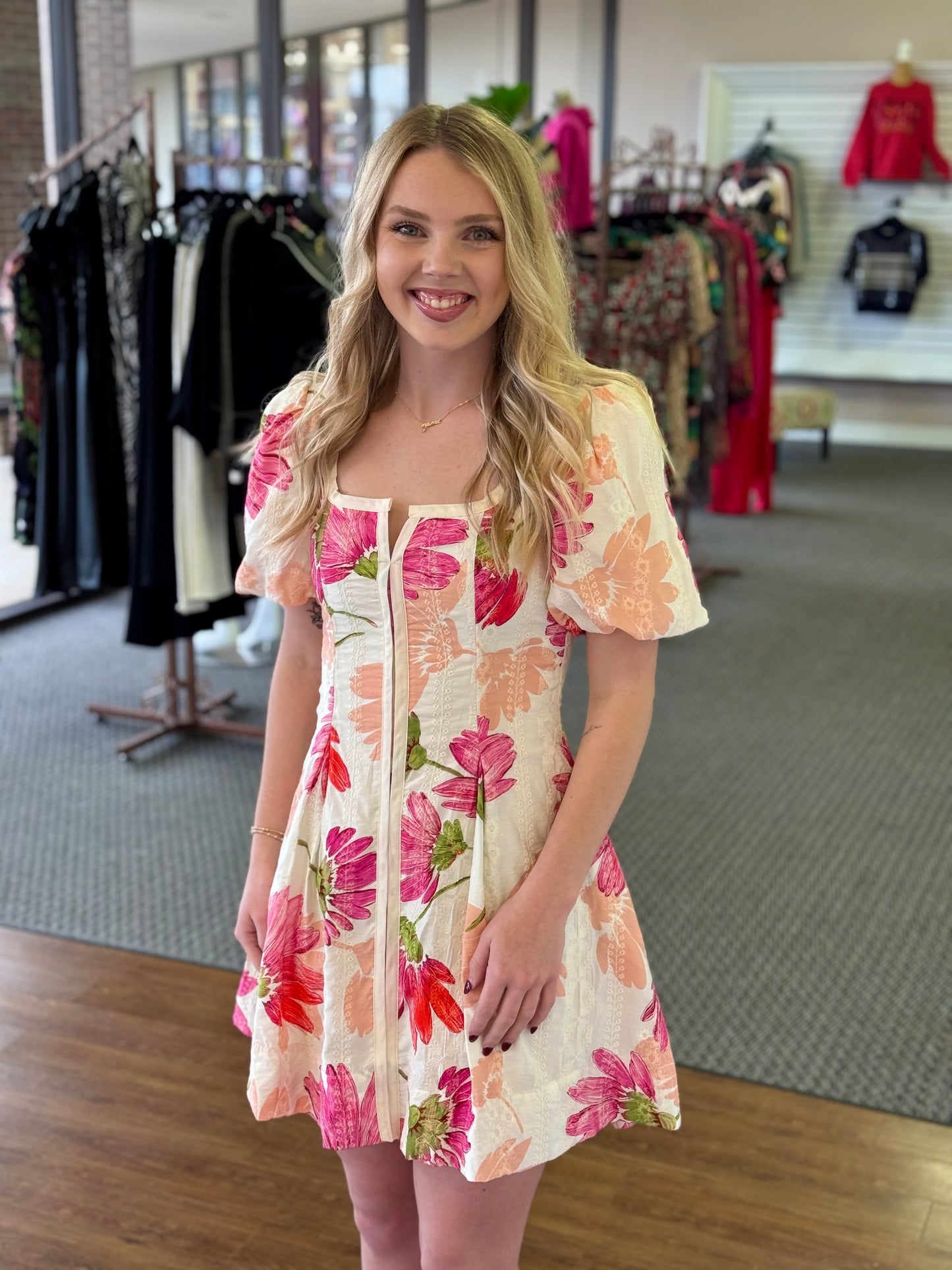 Trendy Chicks | TREND 