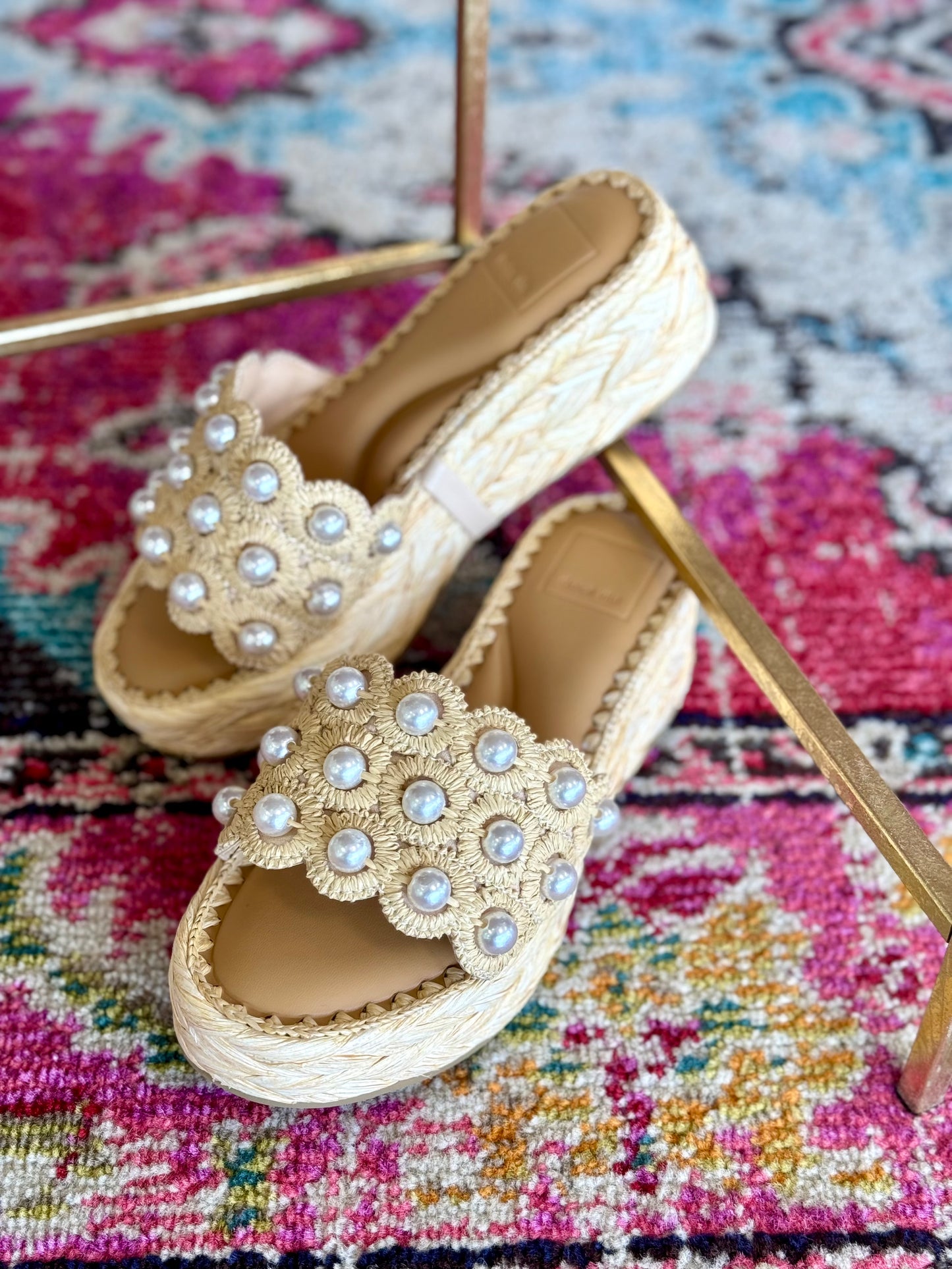 Caper Pearl Wedge
