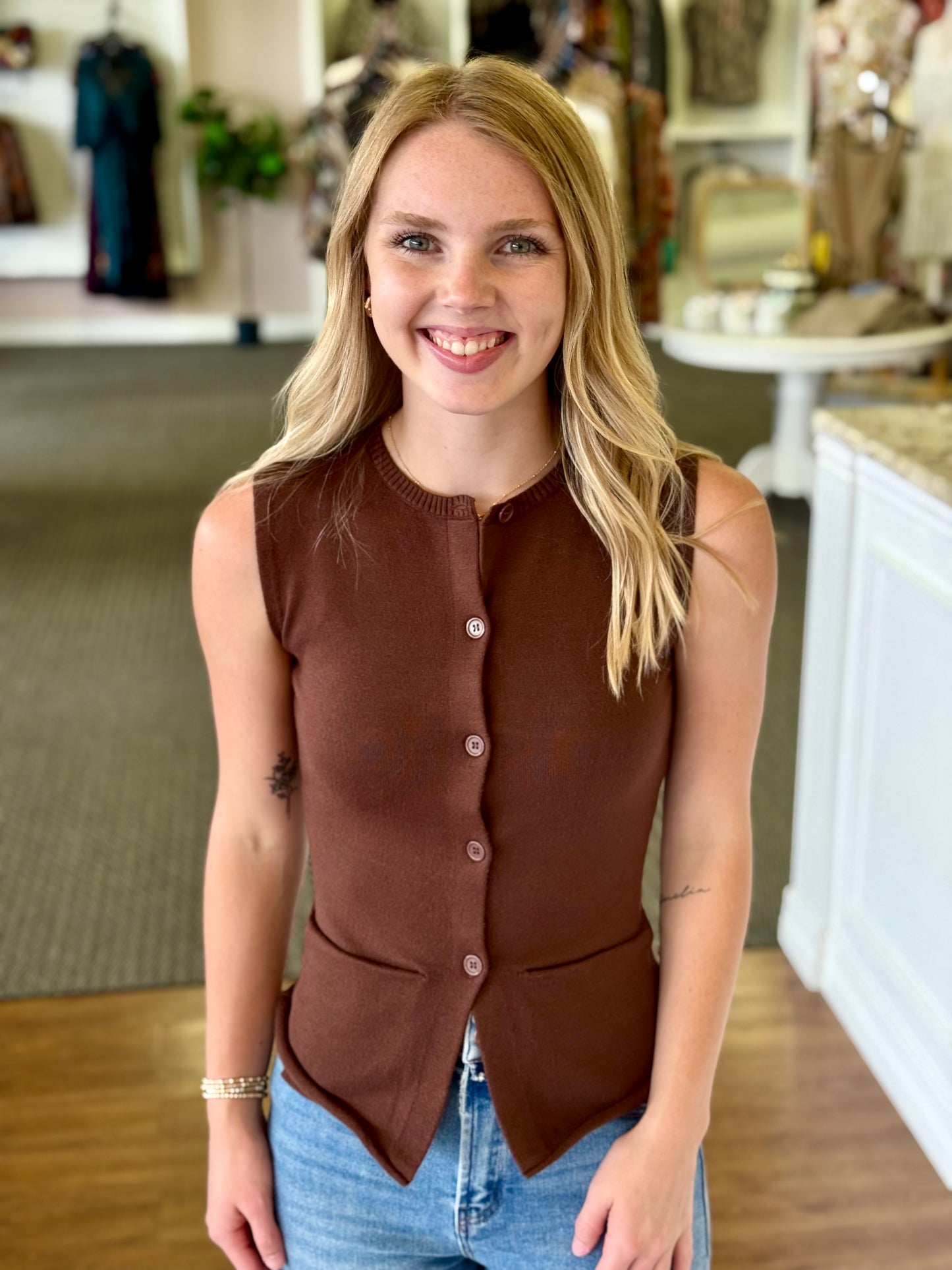 Andie Vest