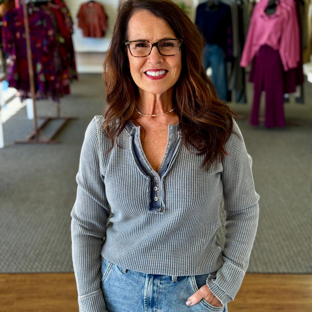 Luna Vintage Blue Top