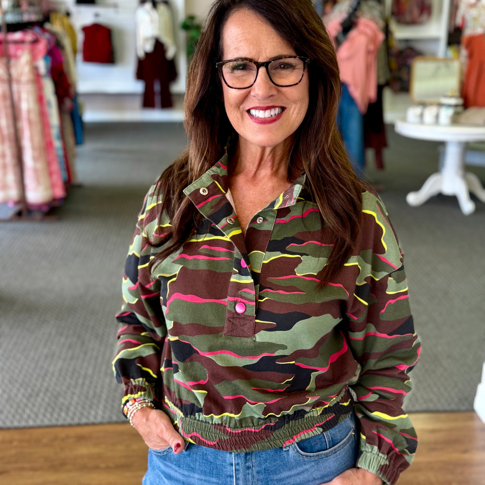 Frankie Top in Neon Camo