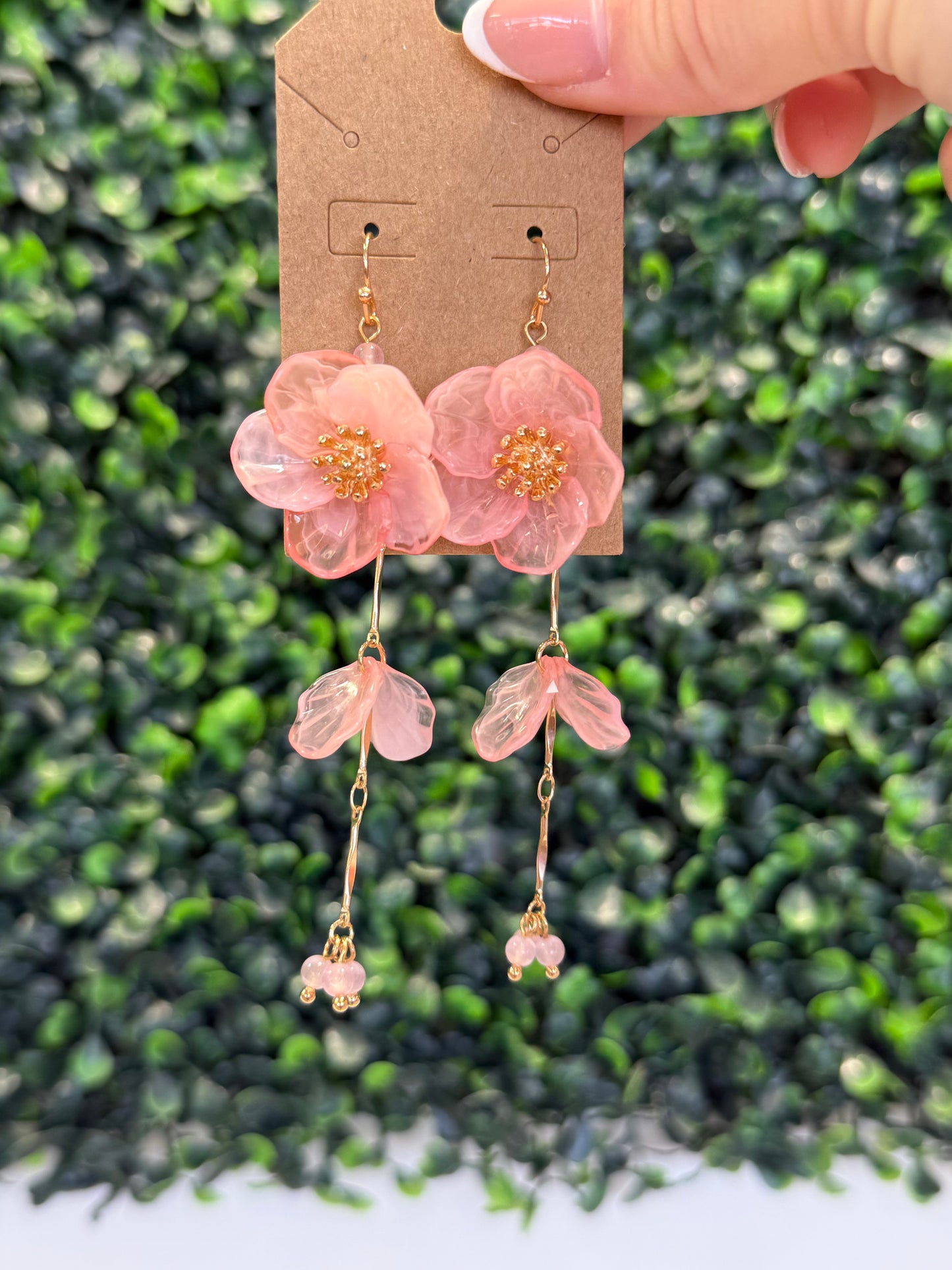 Jess flower drop earrings Pink